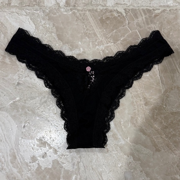 NWT Victoria's Secret Dream Angels Lace-Trim Brazilian Panty Black (Size XS) - Picture 4 of 7